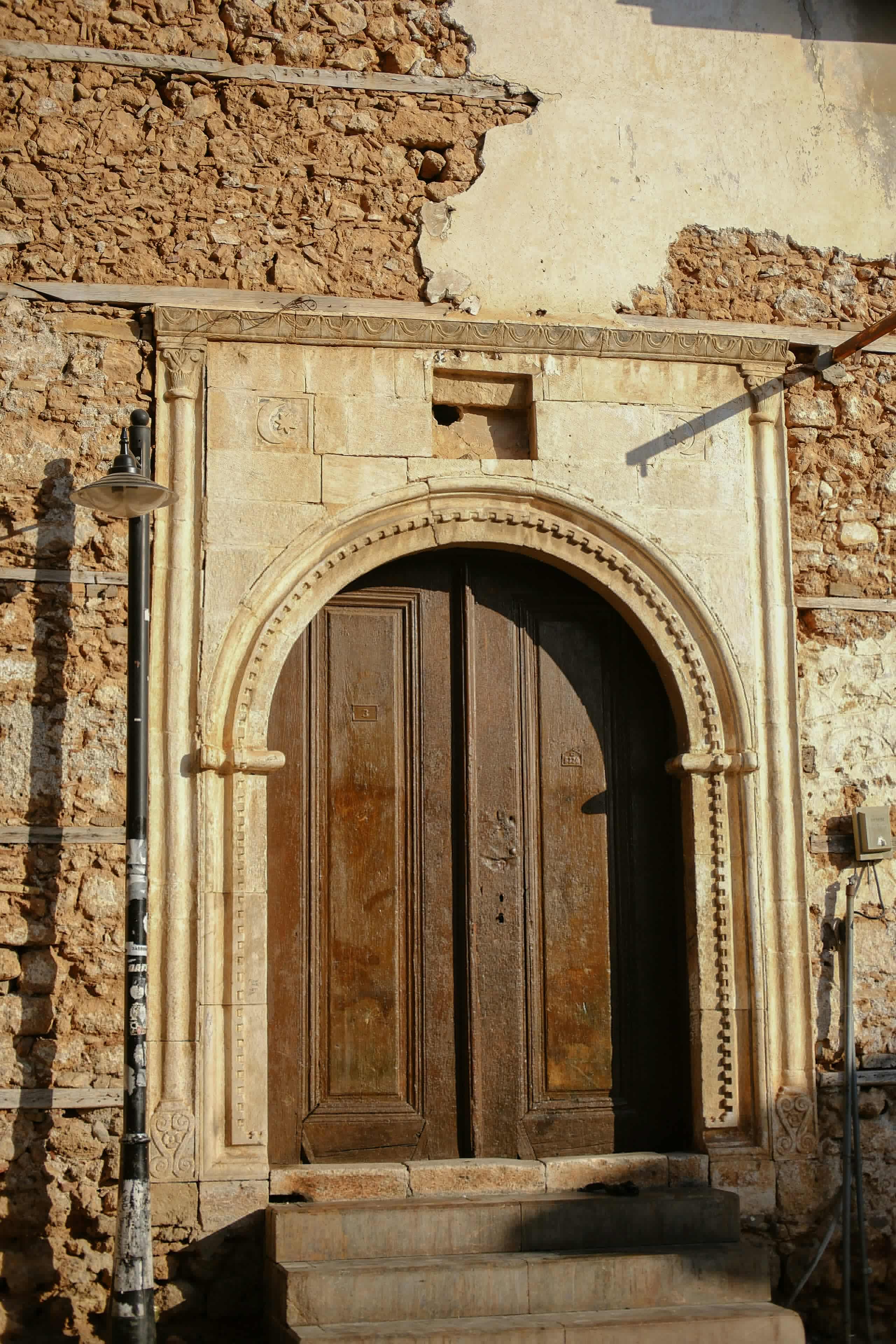 Hadrian's Gate, Antalya, Kaleici, Old Town, Roman architecture, ancient arch, Turkey, historic landmark, sightseeing, travel, tourism, cultural heritage, stone monument, city walls, famous attraction